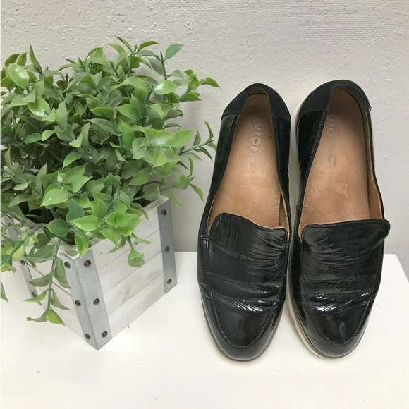 Vionic Kensley Slip On Loafer - Size 8 - Picture 3 of 4